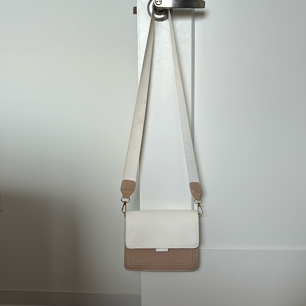 Beige and white crossbody